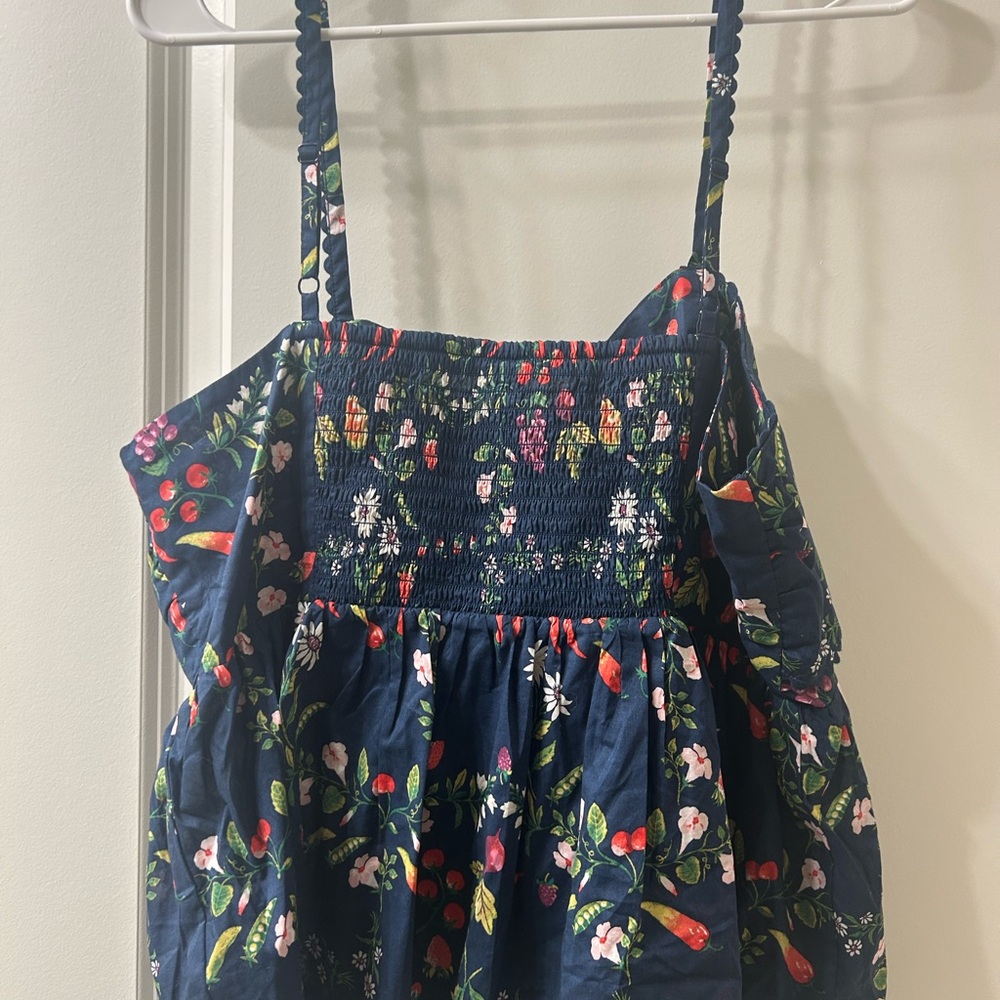 Old Navy Navy Floral Cropped Tank Top - Picture 3 of 4